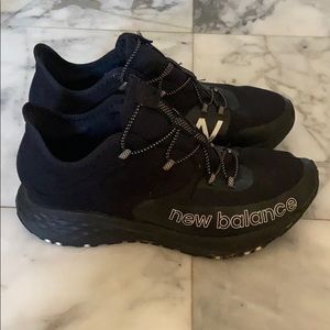 GUC Boys Size 3 black New Balances